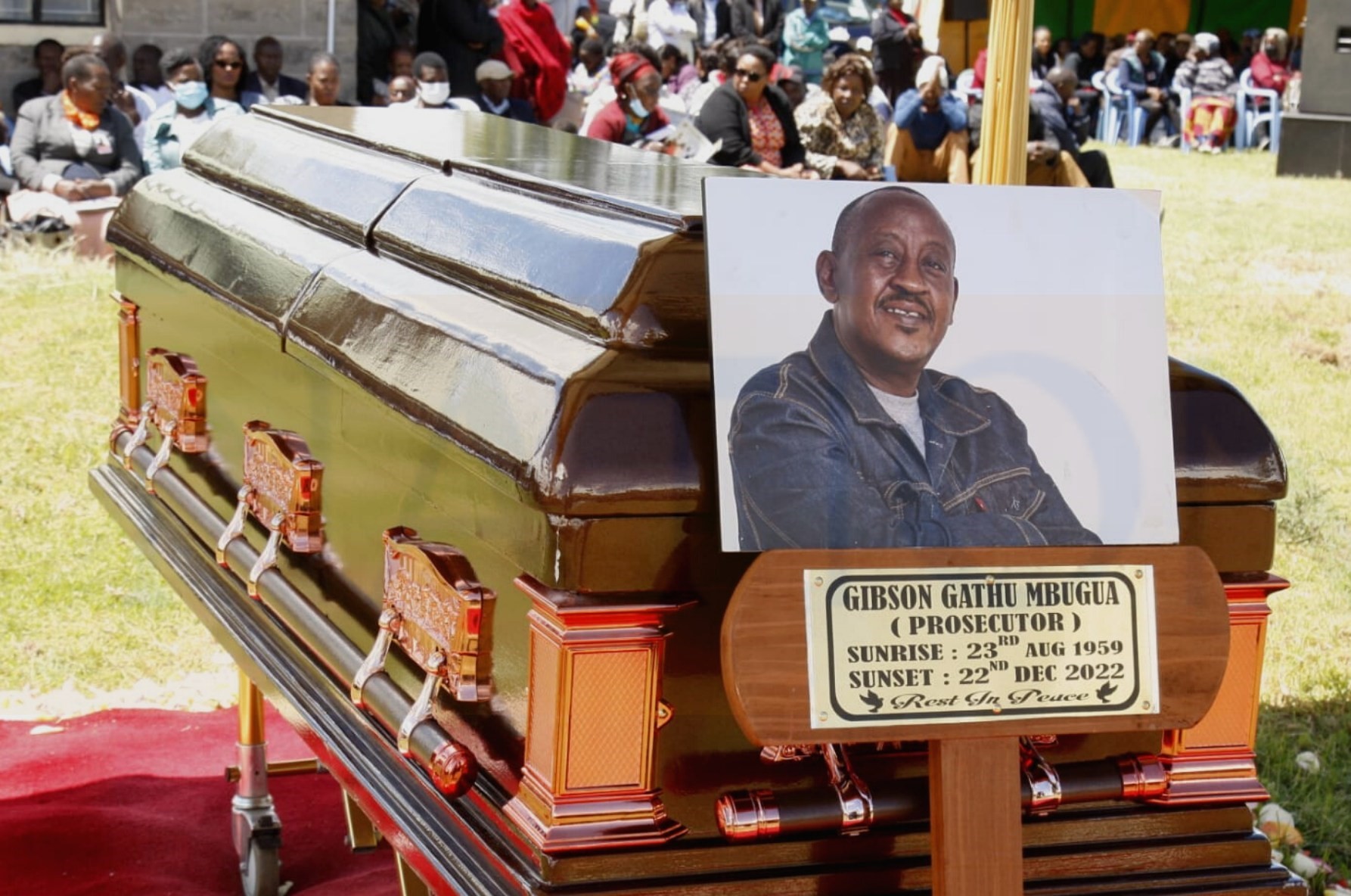  'Vioja Mahakamani' actor Gibson Mbugua burial