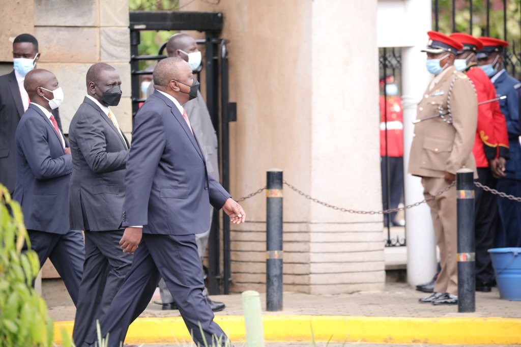 Video Captures Moment Uhuru Refuses To Talk To Ruto In Parliament And Walks Away